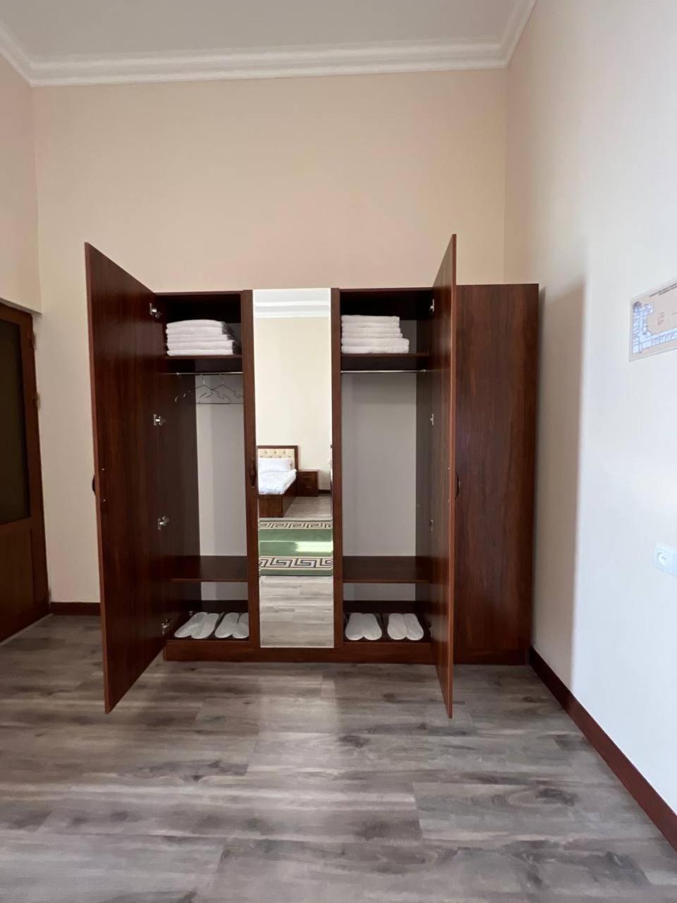 Samarabonu Hotel Samarkand Esterno foto